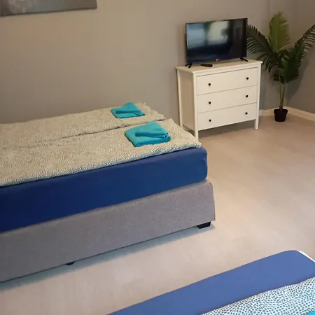 Stadtnah An Der Foerde 75 01 R