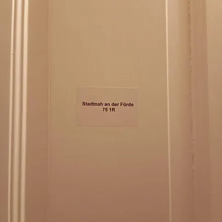 Stadtnah An Der Foerde 75 01 R